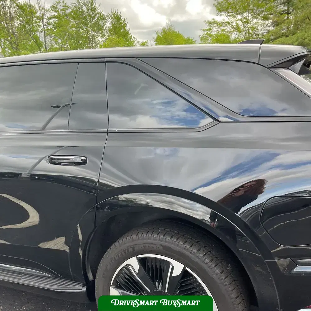 2025 Cadillac Escalade IQ Sport 2