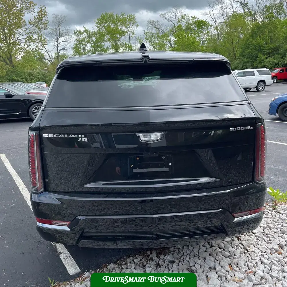 2025 Cadillac Escalade IQ Sport 2