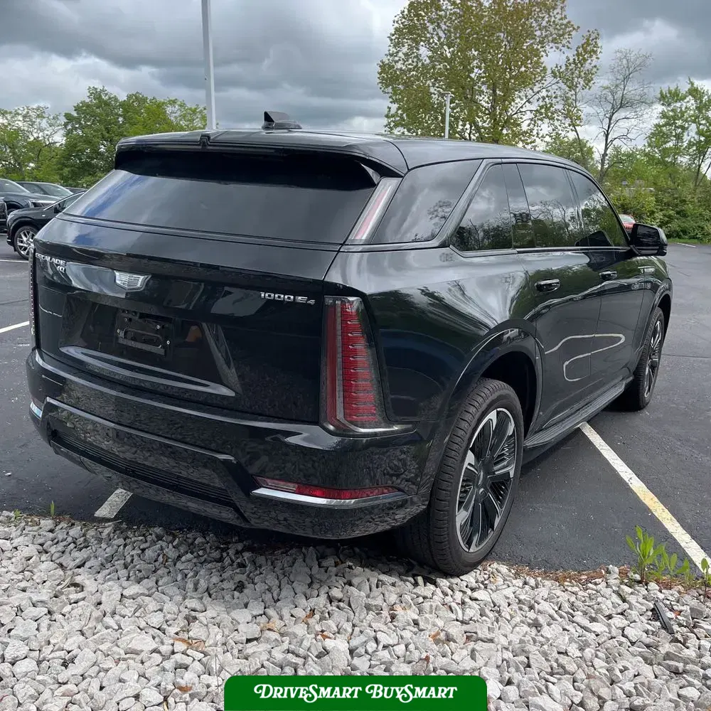 2025 Cadillac Escalade IQ Sport 2