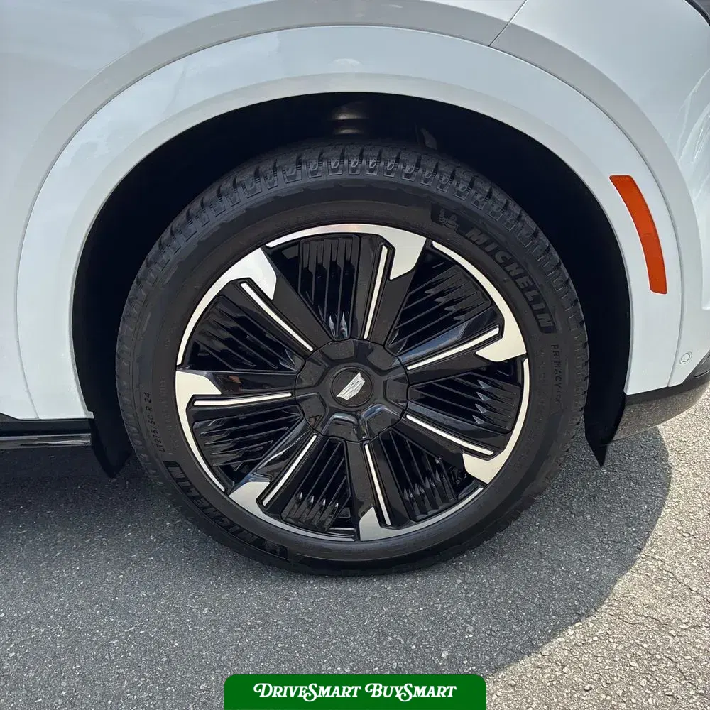 2025 Cadillac Escalade IQ Sport 2