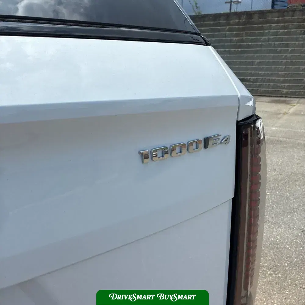 2025 Cadillac Escalade IQ Sport 2