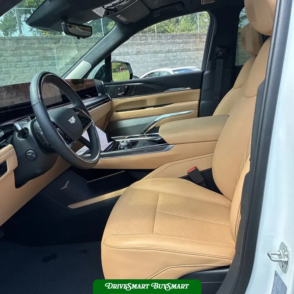 2025 Cadillac Escalade IQ Sport 2