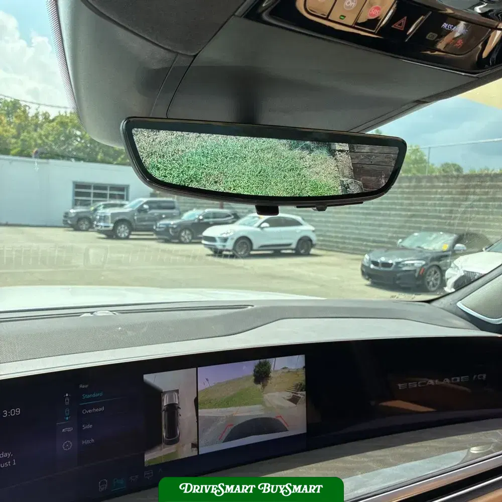2025 Cadillac Escalade IQ Sport 2