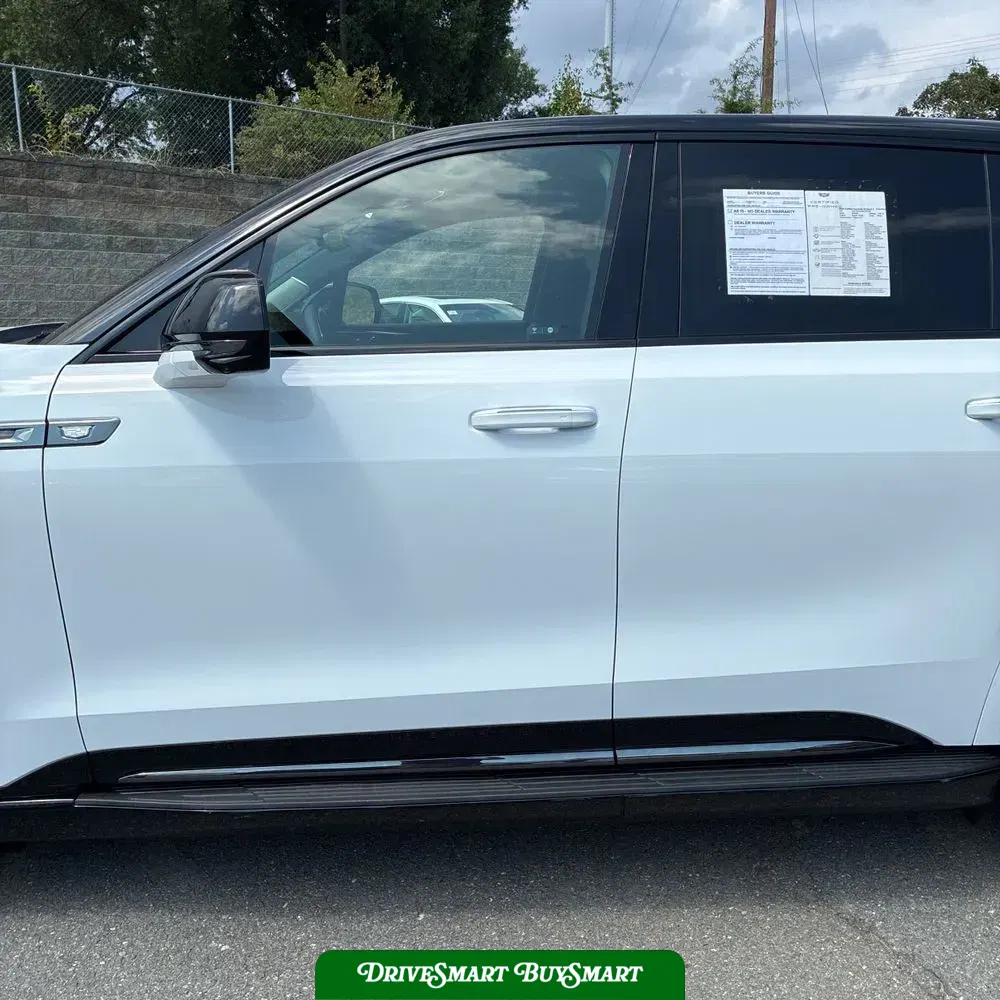 2025 Cadillac Escalade IQ Sport 2