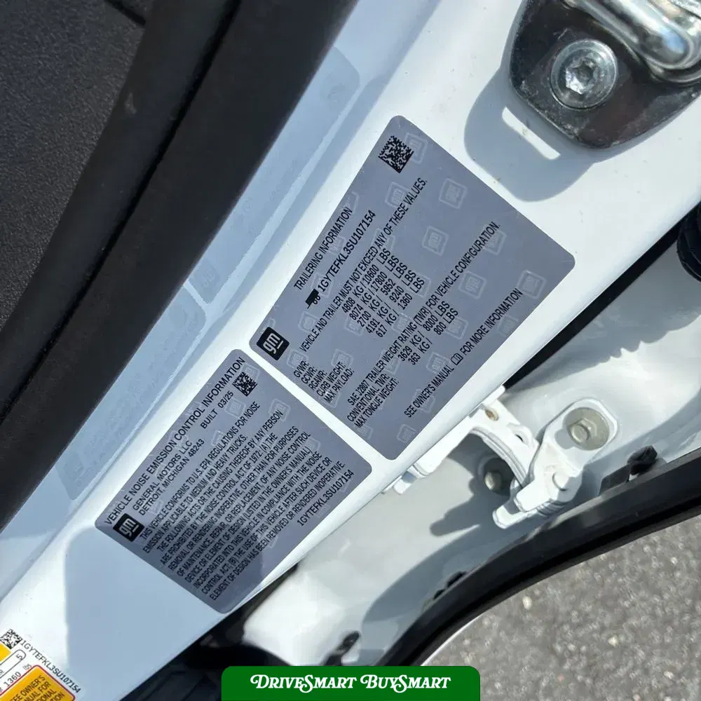 2025 Cadillac Escalade IQ Sport 2