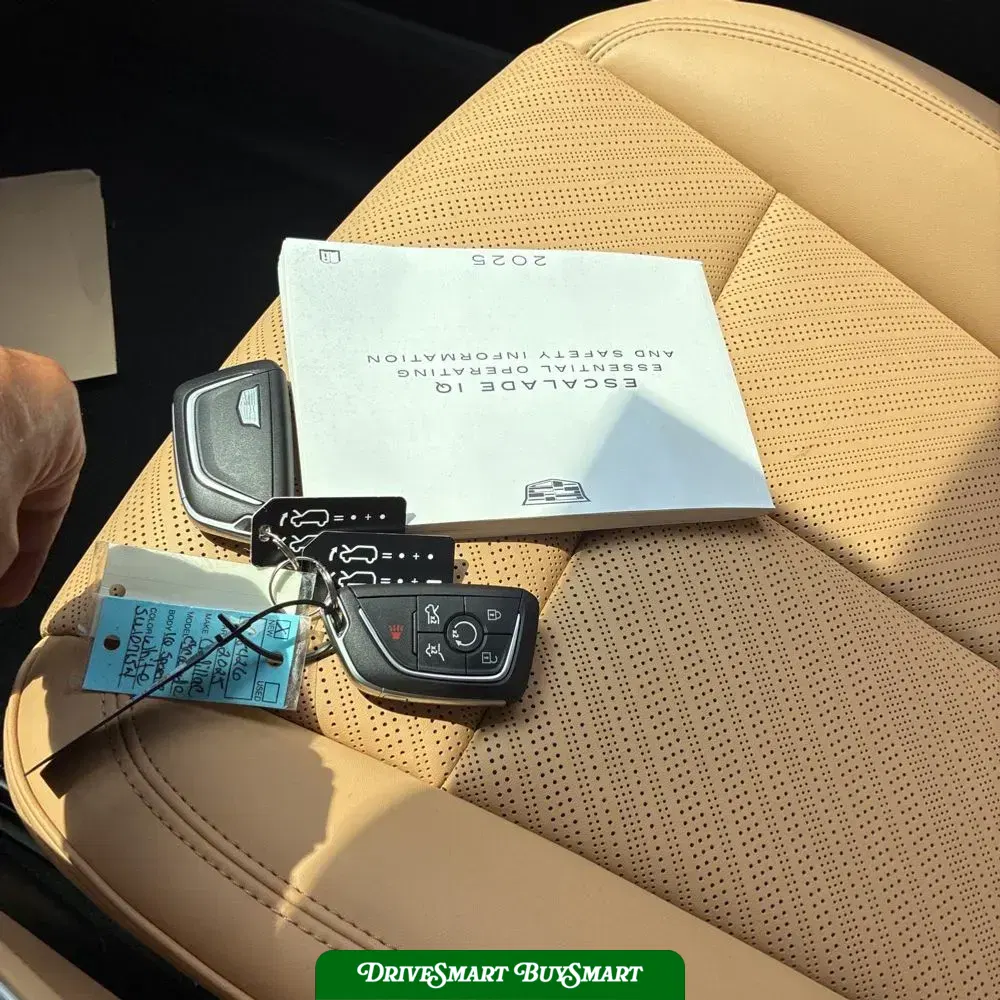 2025 Cadillac Escalade IQ Sport 2