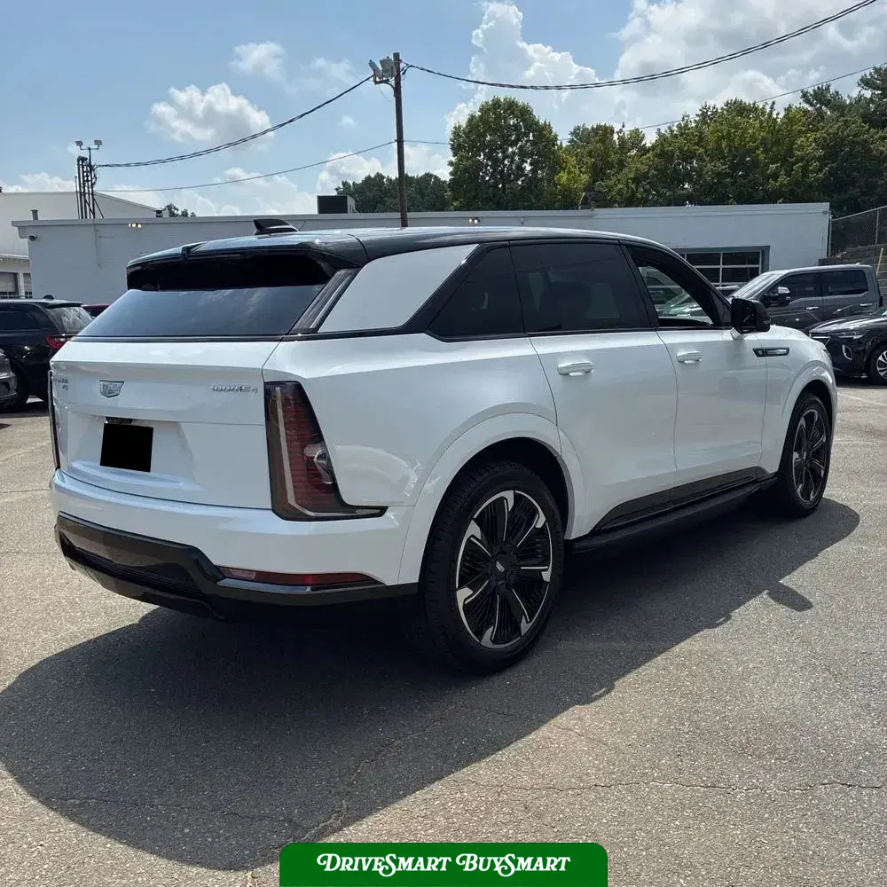 2025 Cadillac Escalade IQ Sport 2