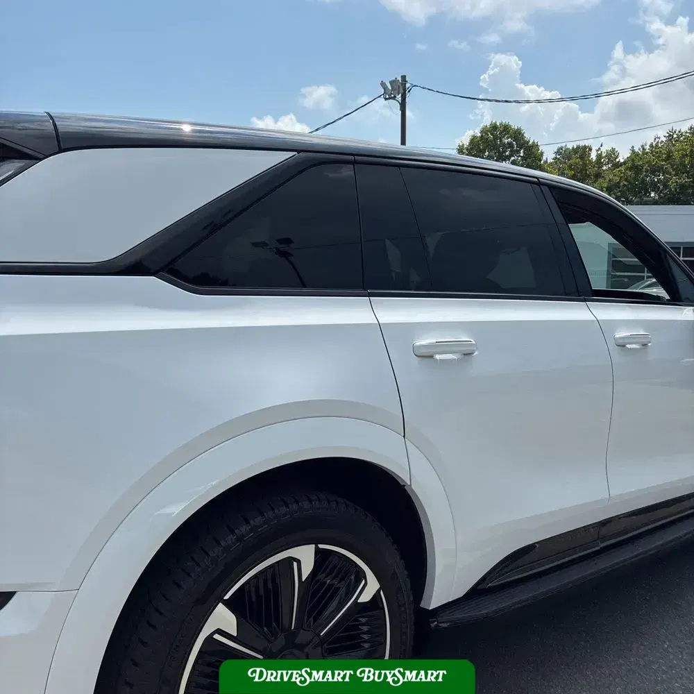 2025 Cadillac Escalade IQ Sport 2
