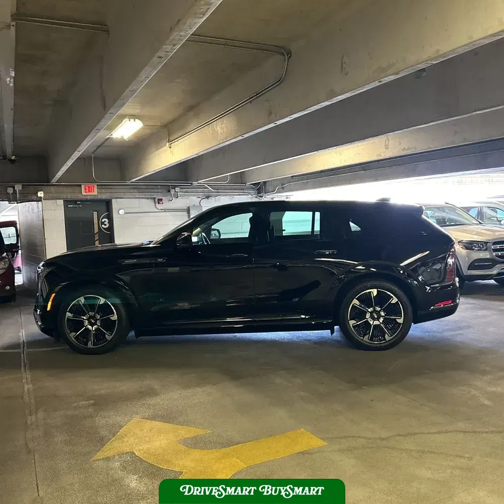 2025 Cadillac Escalade IQ Sport 2
