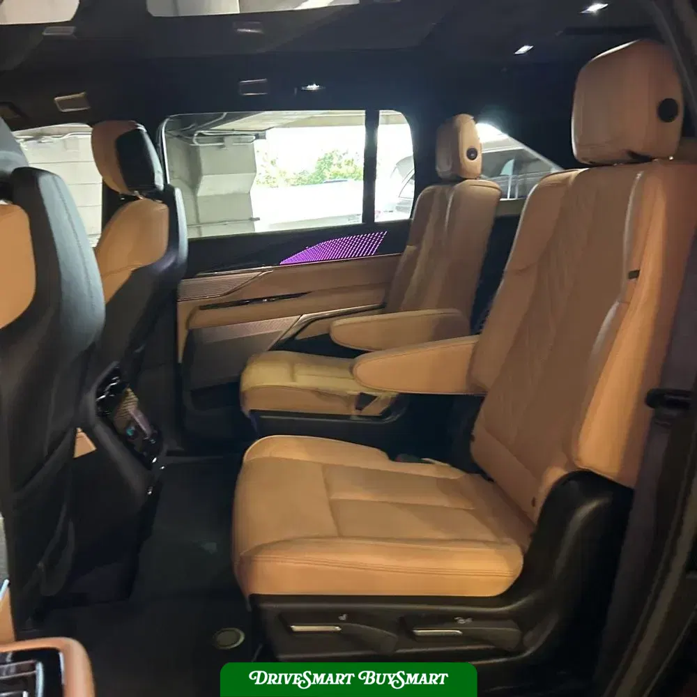 2025 Cadillac Escalade IQ Sport 2