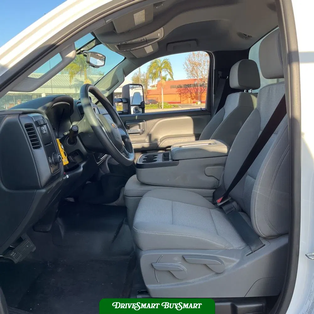 2022 Chevrolet Silverado 4500 W/T