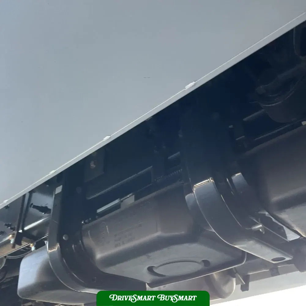 2023 Chevrolet Silverado 5500 W/T