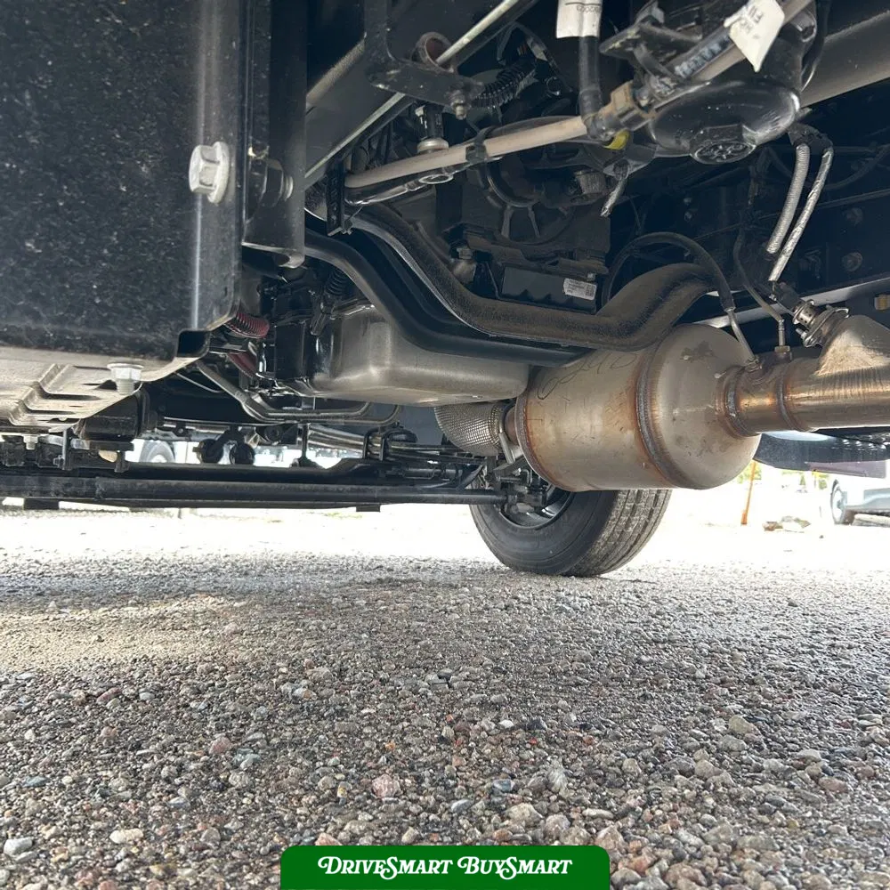 2023 Chevrolet Silverado 5500 W/T