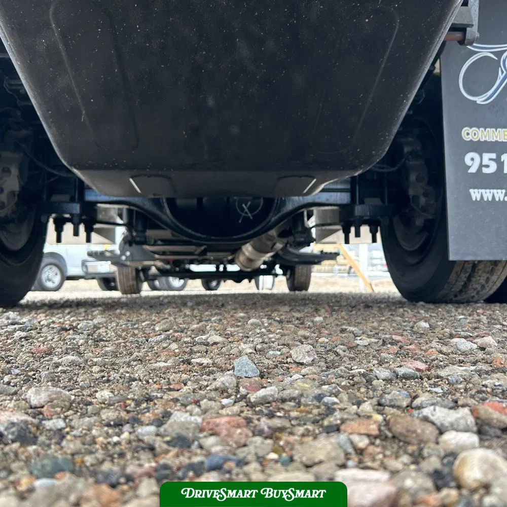 2023 Chevrolet Silverado 5500 W/T