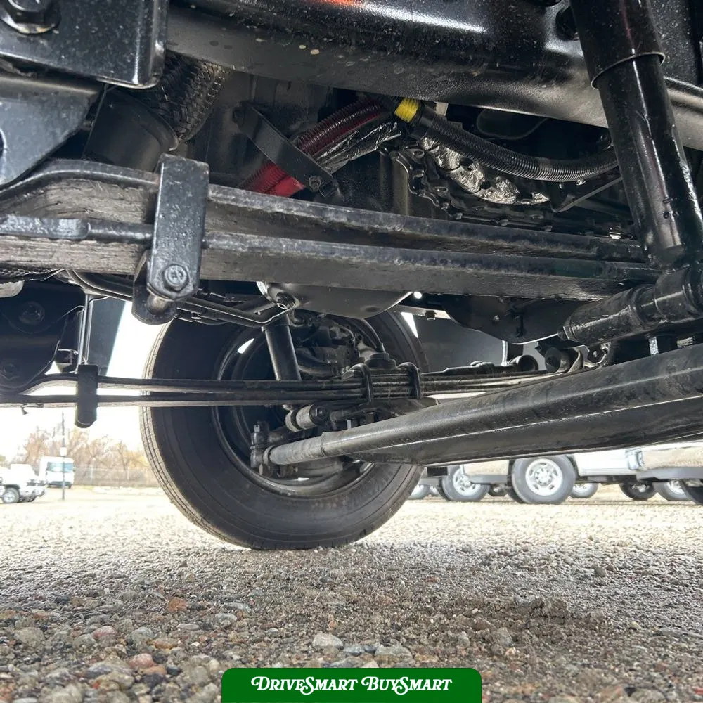 2023 Chevrolet Silverado 5500 W/T