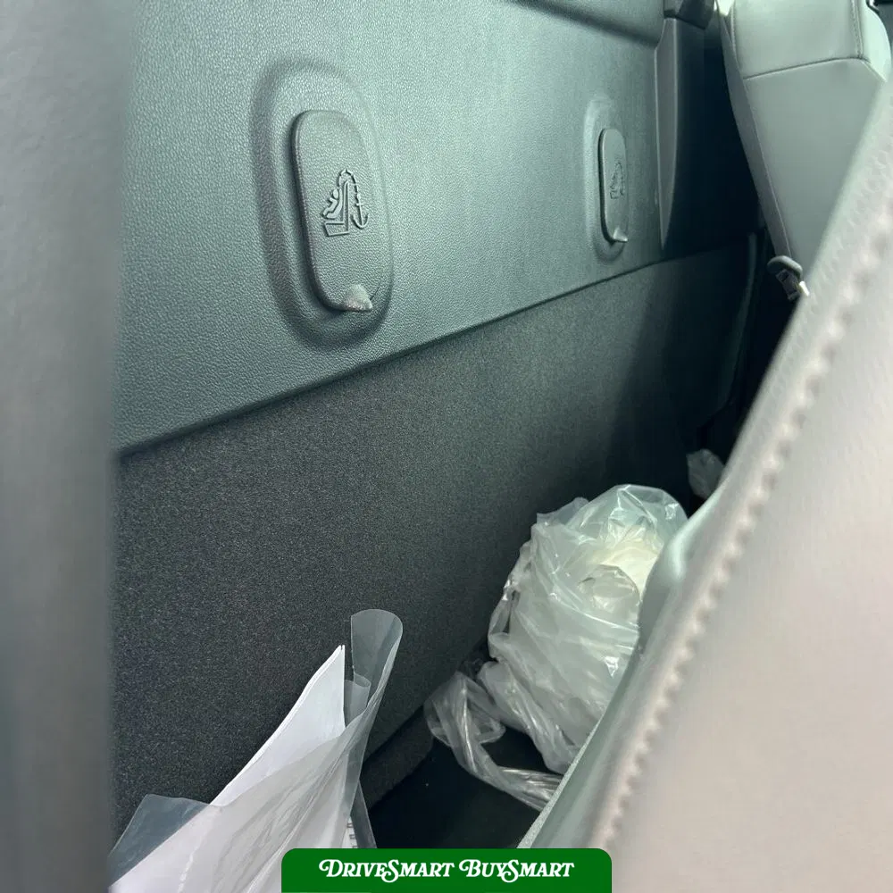 2023 Chevrolet Silverado 5500 W/T