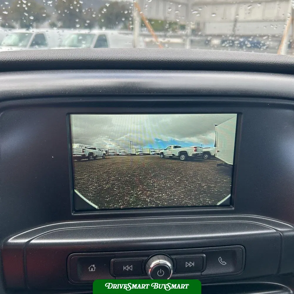 2023 Chevrolet Silverado 5500 W/T