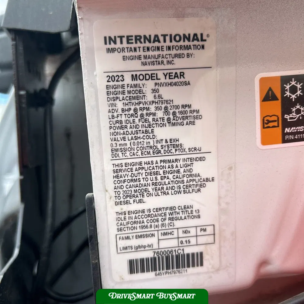 2023 Chevrolet Silverado 5500 W/T