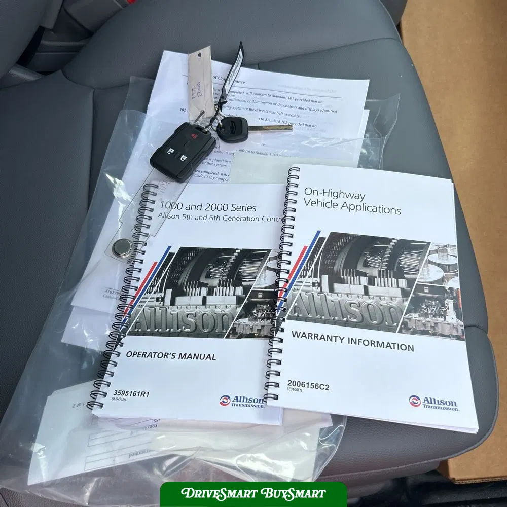 2023 Chevrolet Silverado 5500 W/T