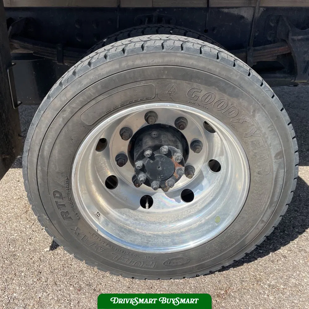 2023 Chevrolet Silverado 5500 W/T