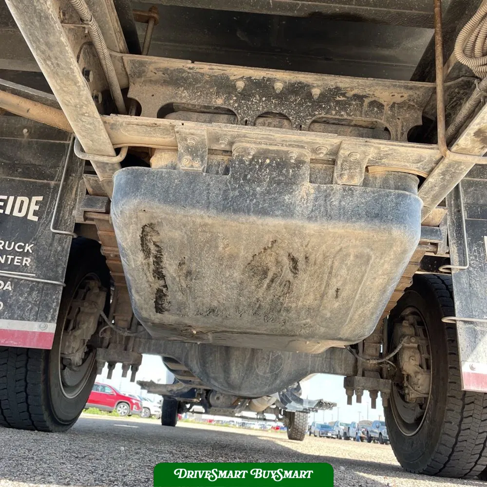 2023 Chevrolet Silverado 5500 W/T