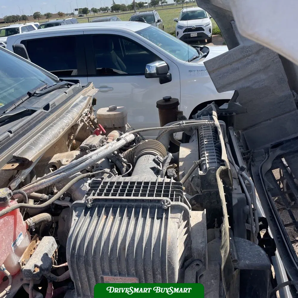 2023 Chevrolet Silverado 5500 W/T