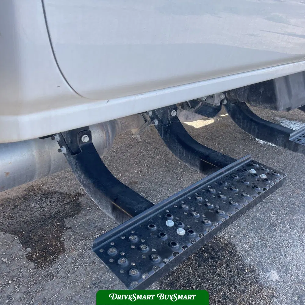 2023 Chevrolet Silverado 5500 W/T