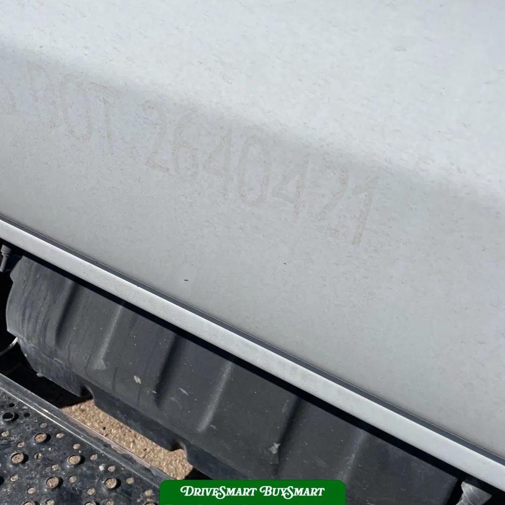 2023 Chevrolet Silverado 5500 W/T