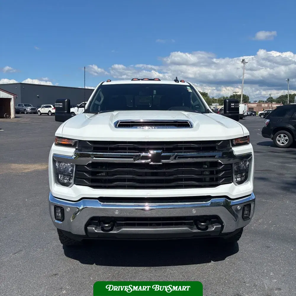 2025 Chevrolet Silverado 3500HD C/C