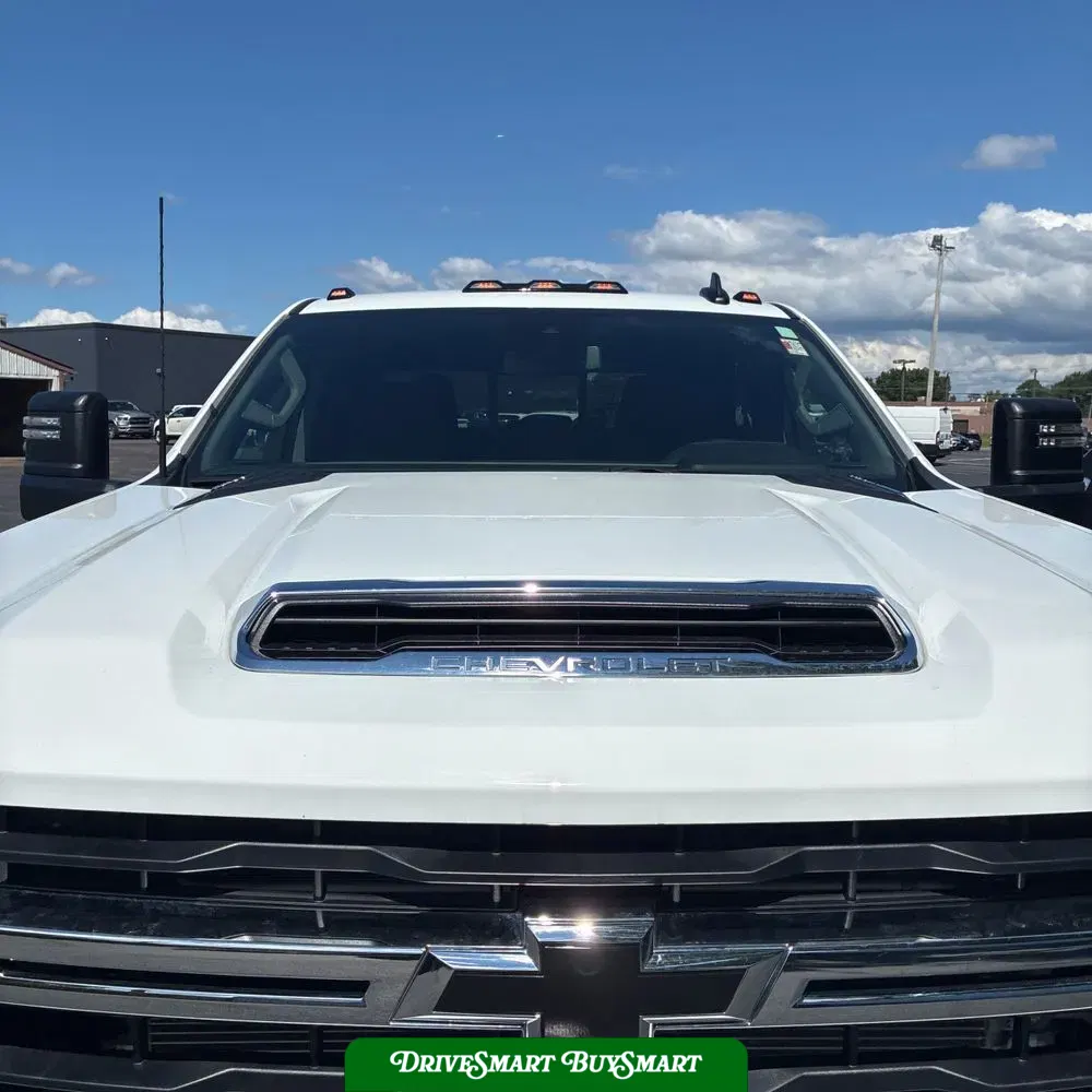 2025 Chevrolet Silverado 3500HD C/C