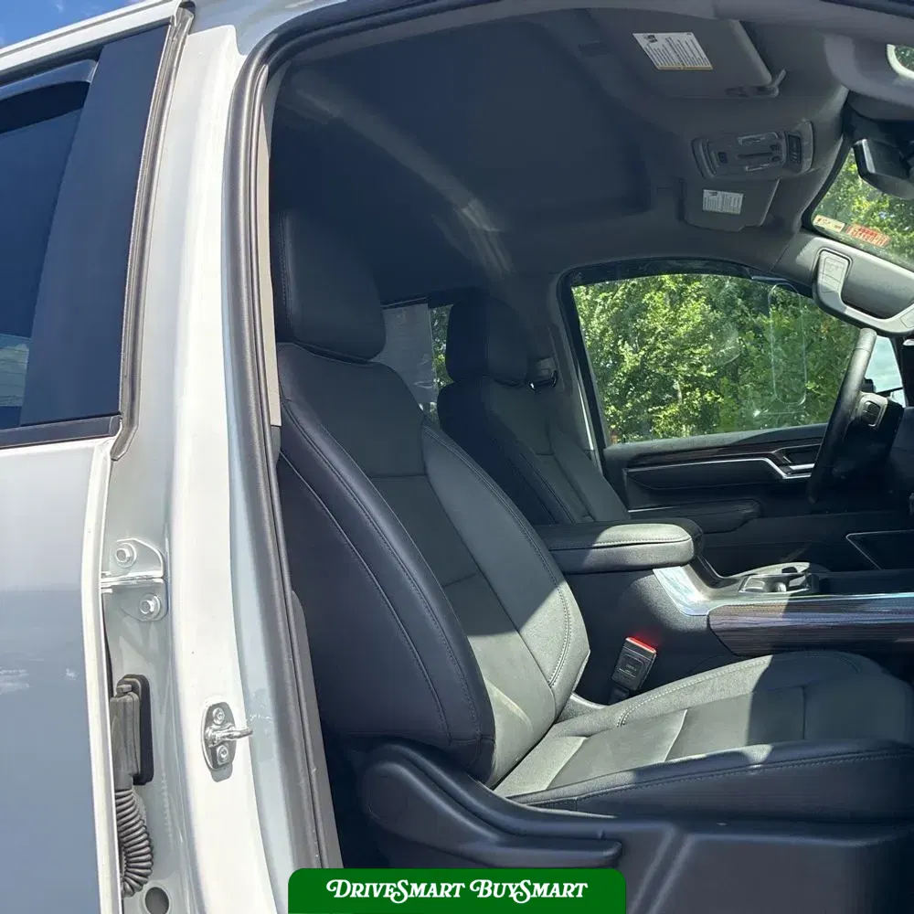 2025 Chevrolet Silverado 3500HD C/C