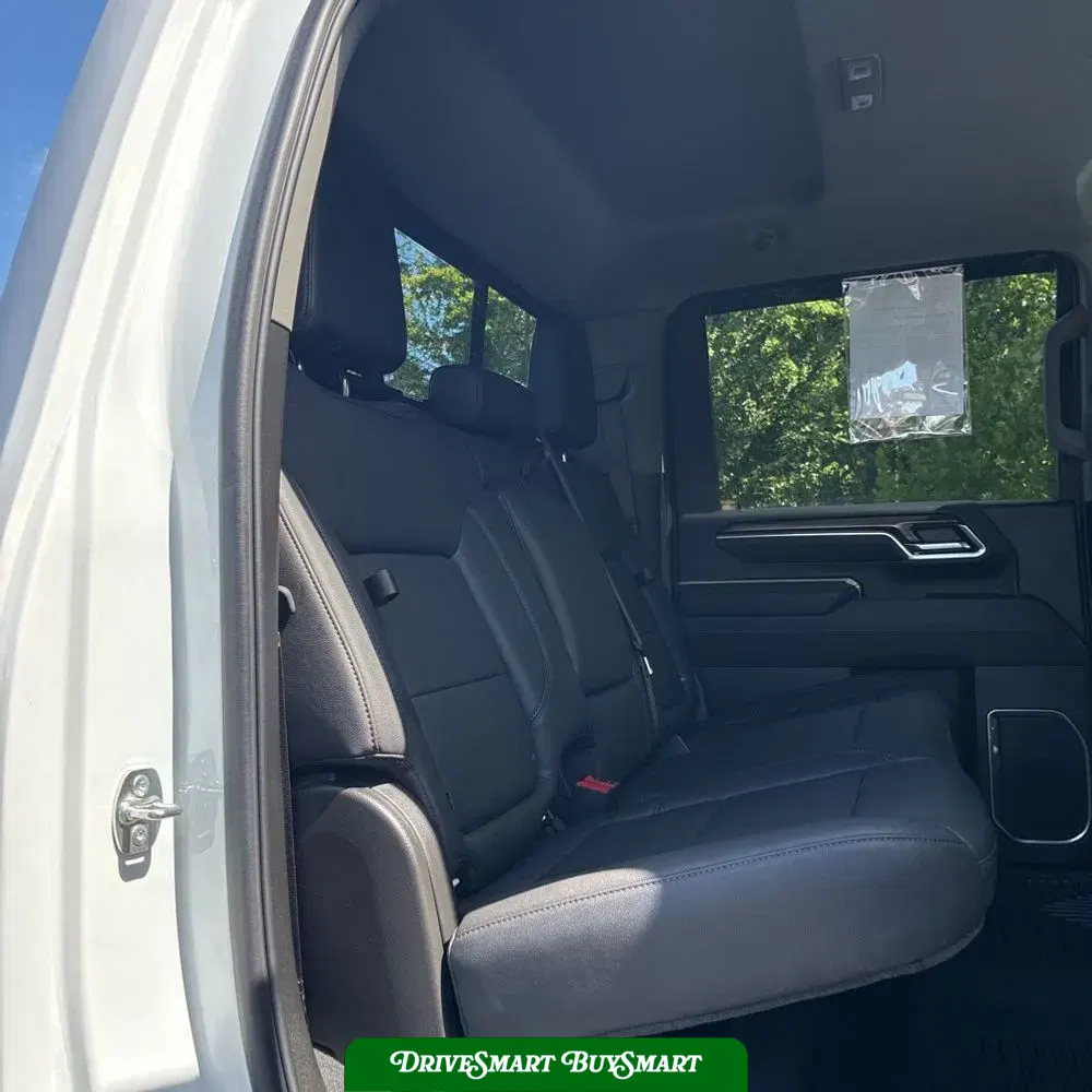 2025 Chevrolet Silverado 3500HD C/C