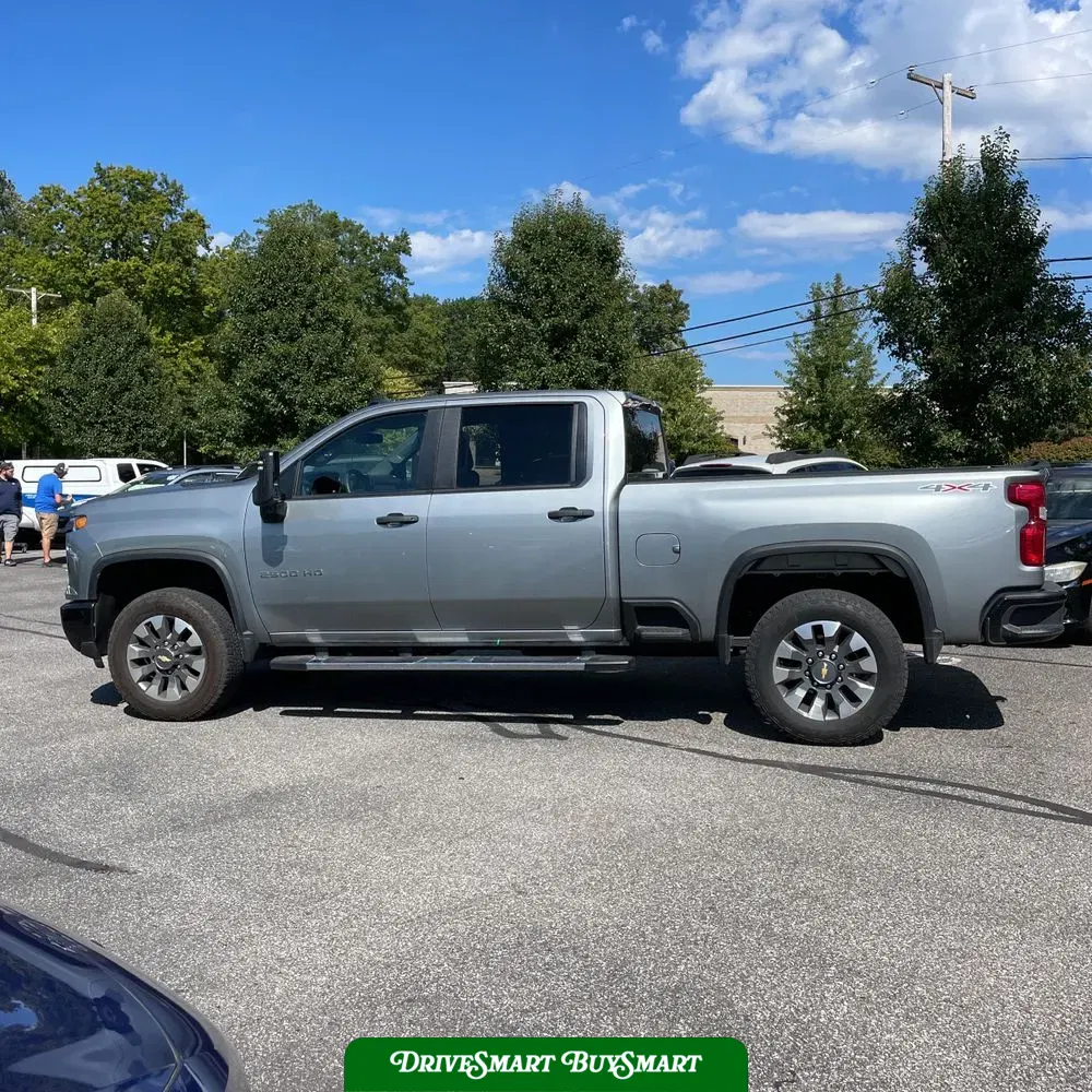 2024 Chevrolet Silverado 2500HD Custom