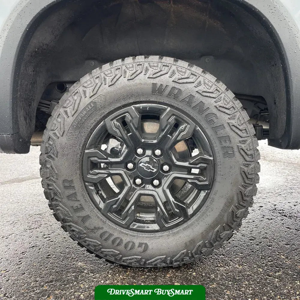 2025 Chevrolet Silverado 1500 ZR2