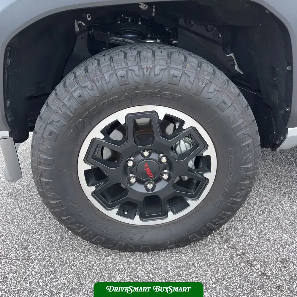 2025 Toyota Tacoma TRD Off-Road HV