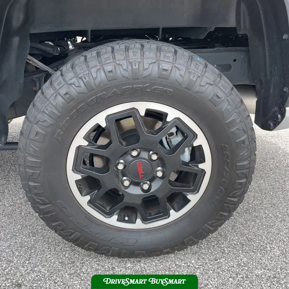 2025 Toyota Tacoma TRD Off-Road HV