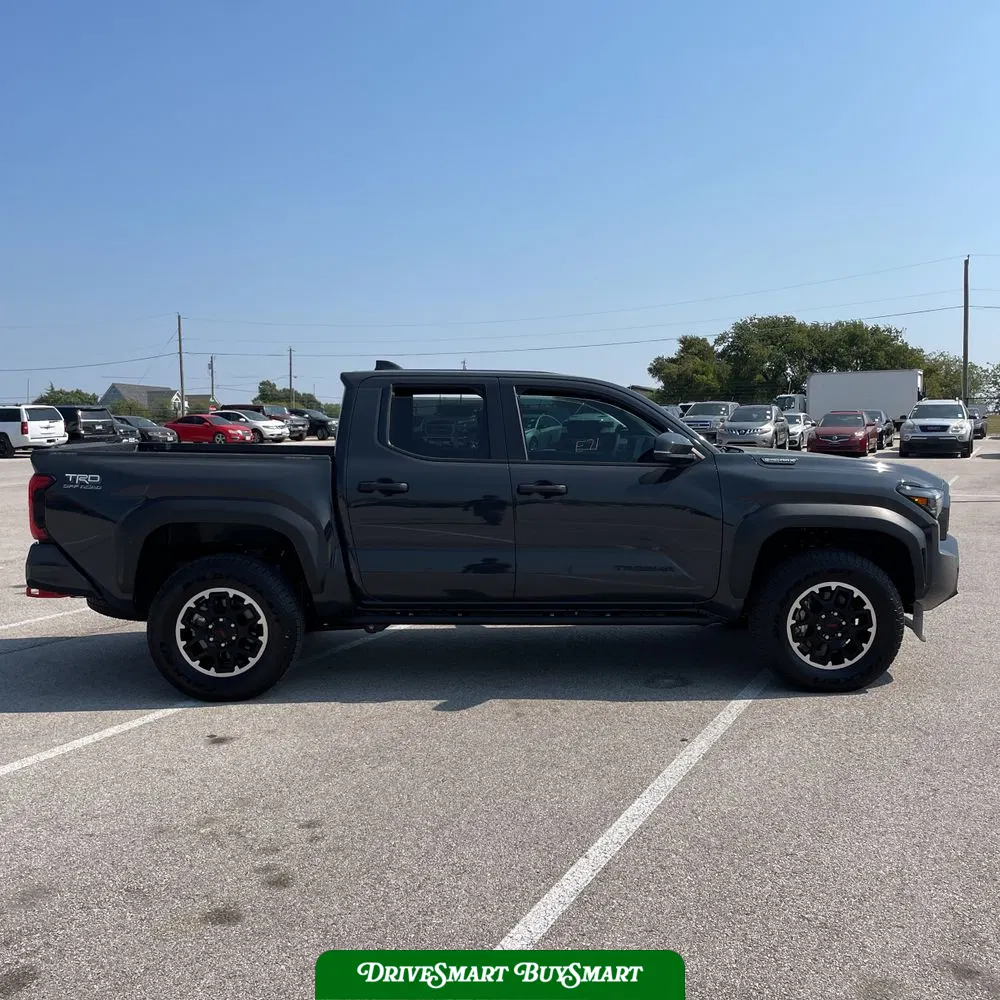 2025 Toyota Tacoma TRD Off-Road HV
