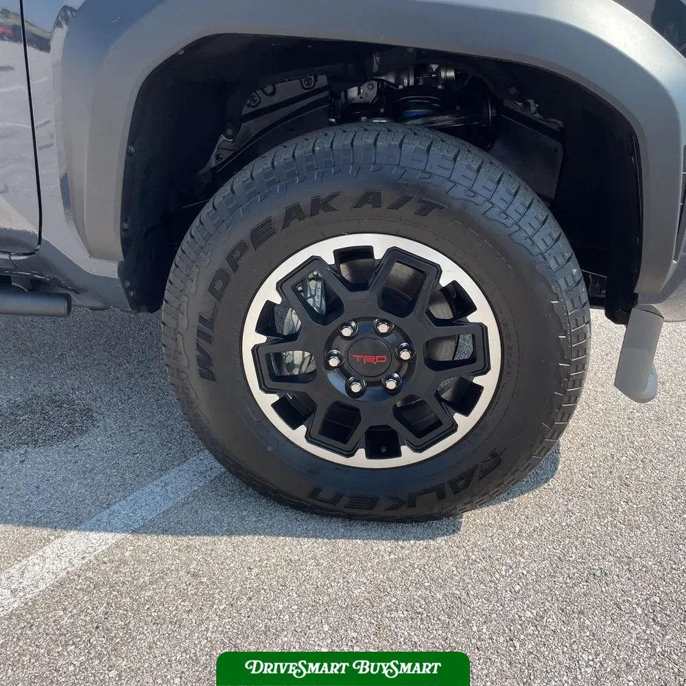 2025 Toyota Tacoma TRD Off-Road HV