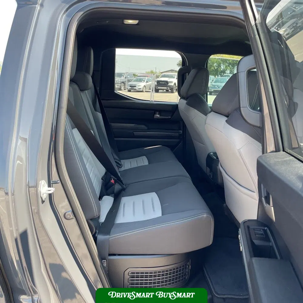 2025 Toyota Tacoma TRD Off-Road HV