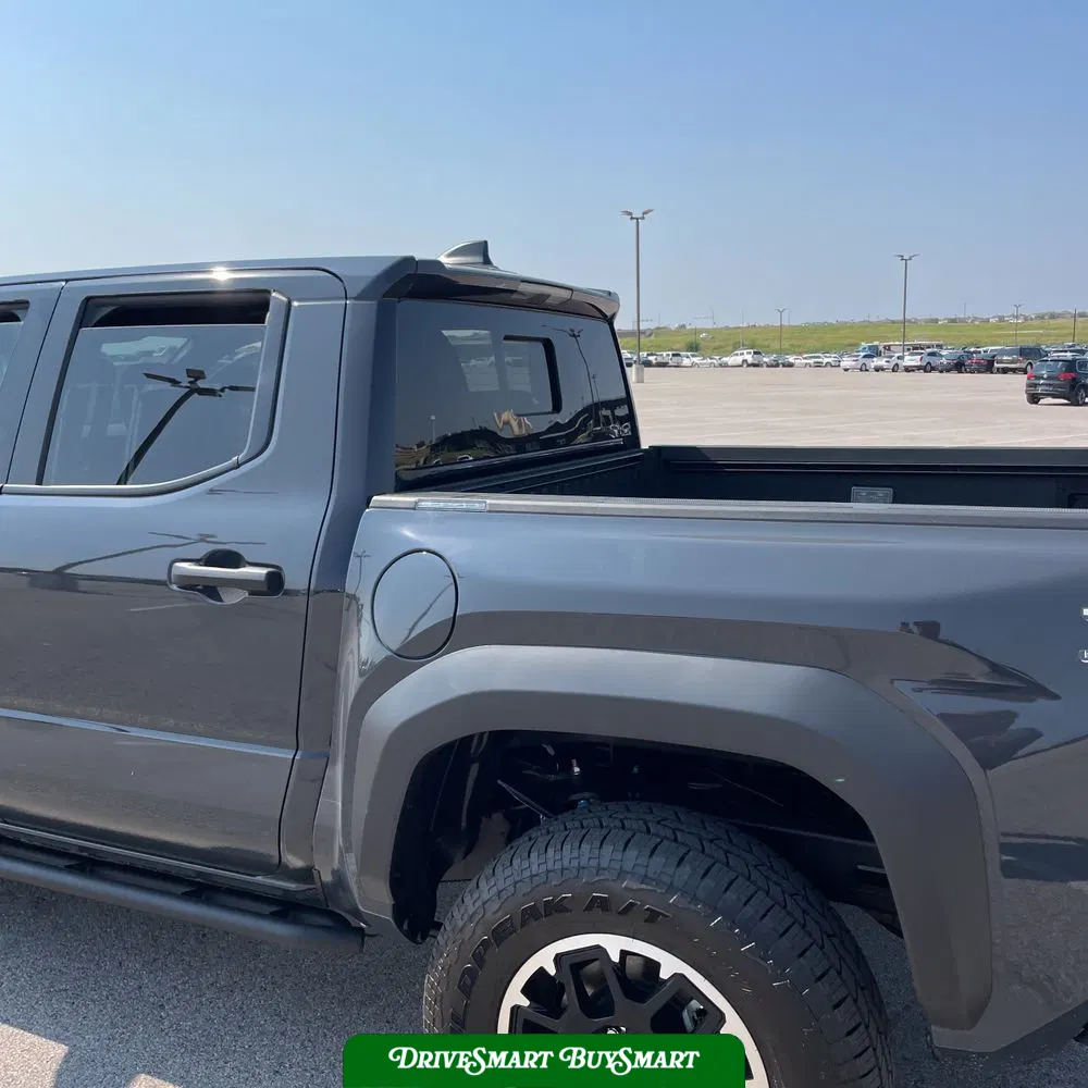 2025 Toyota Tacoma TRD Off-Road HV