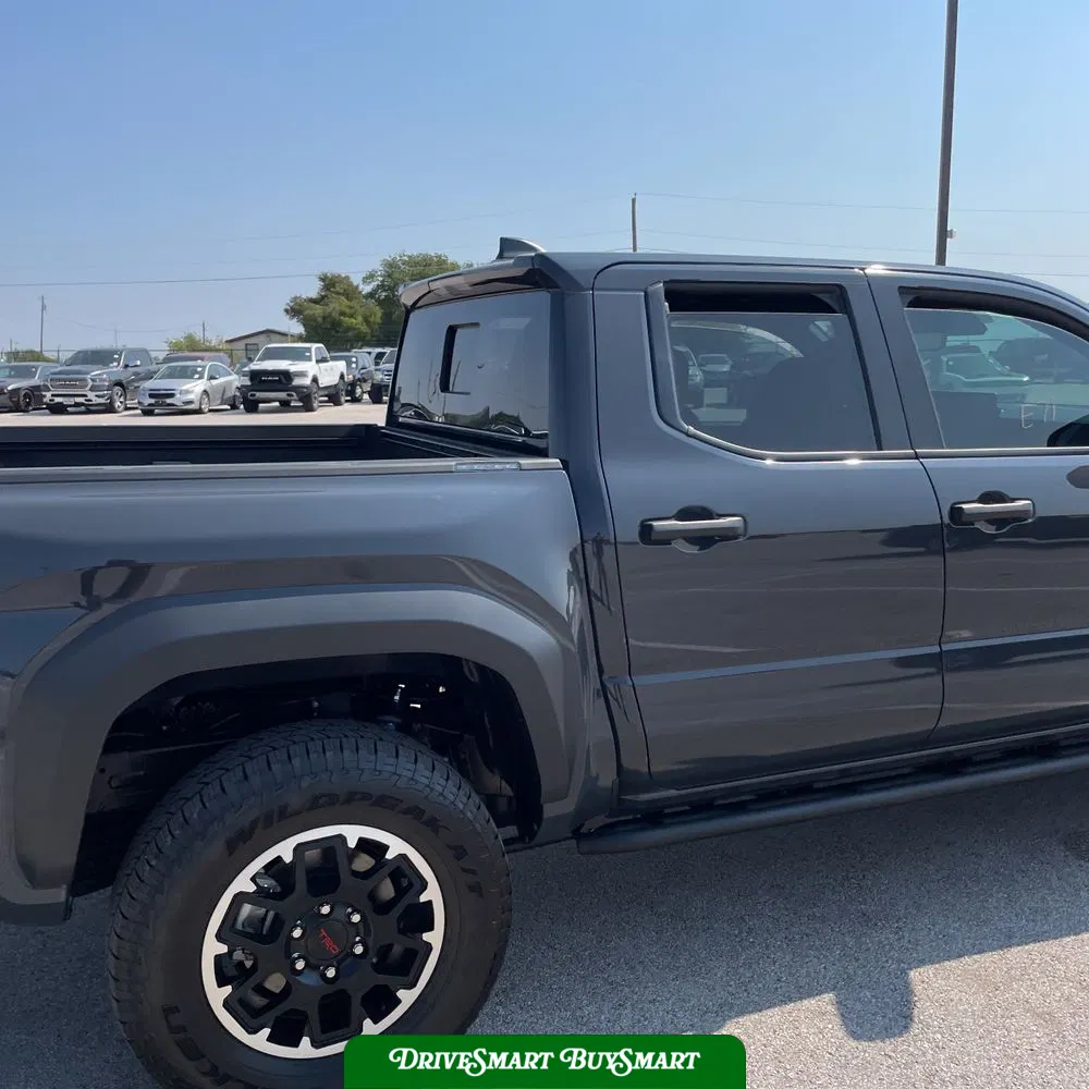 2025 Toyota Tacoma TRD Off-Road HV