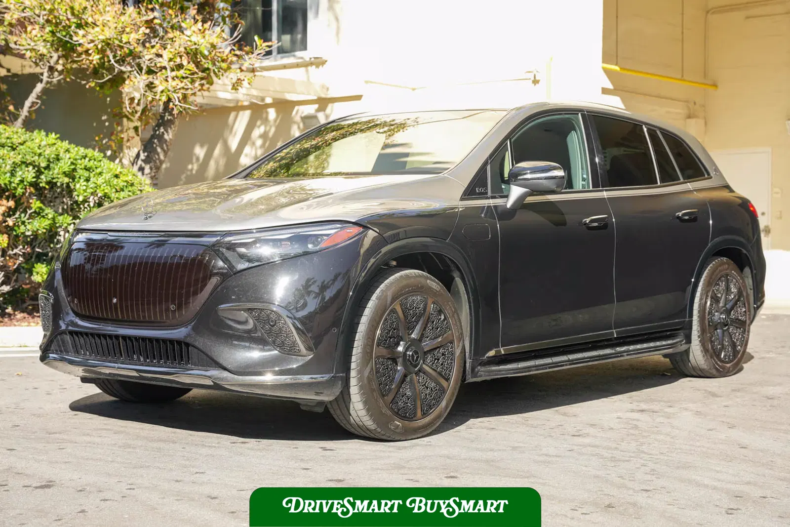 2024 Mercedes-Benz Maybach EQS 680 SUV Night Series Edition