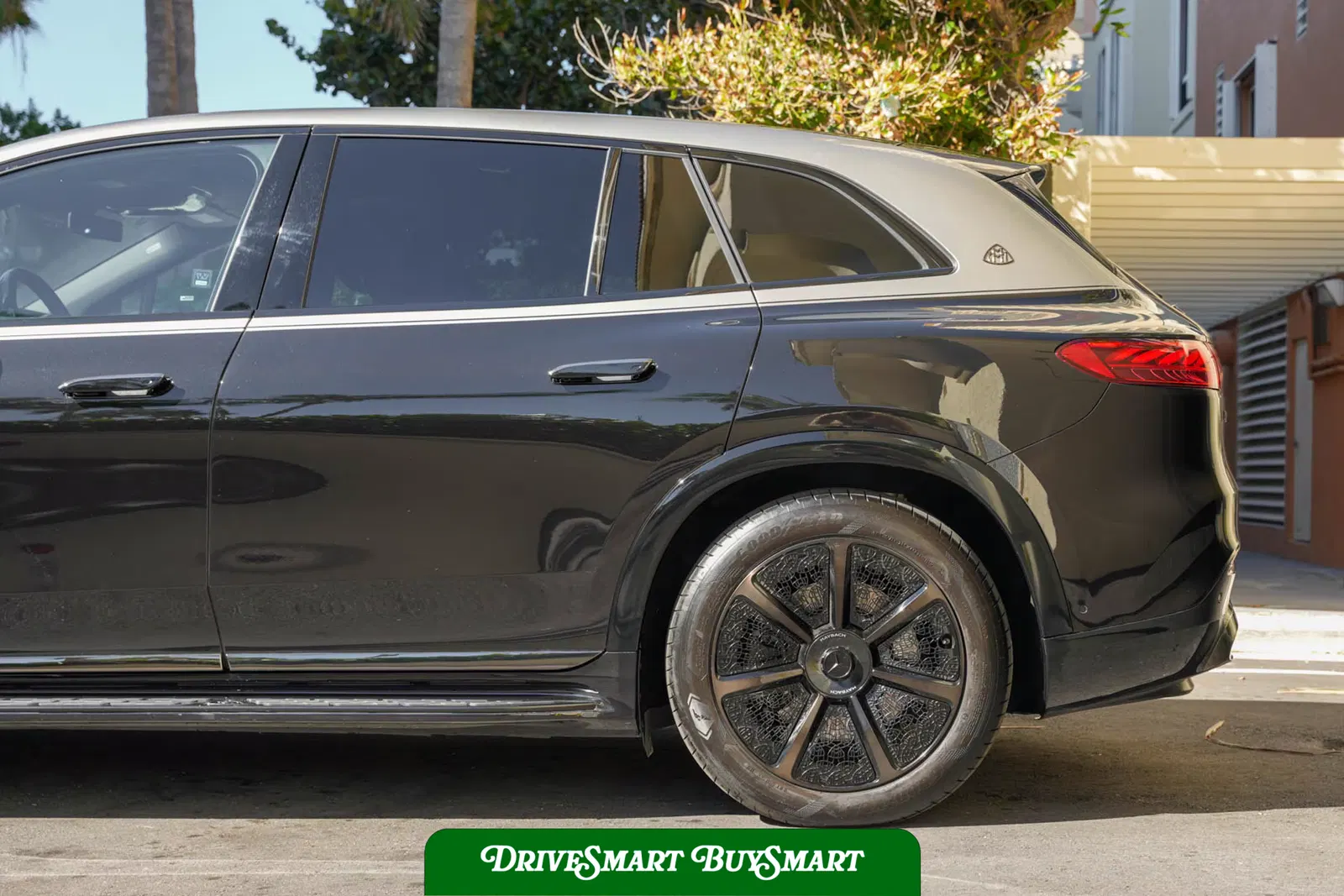 2024 Mercedes-Benz Maybach EQS 680 SUV Night Series Edition