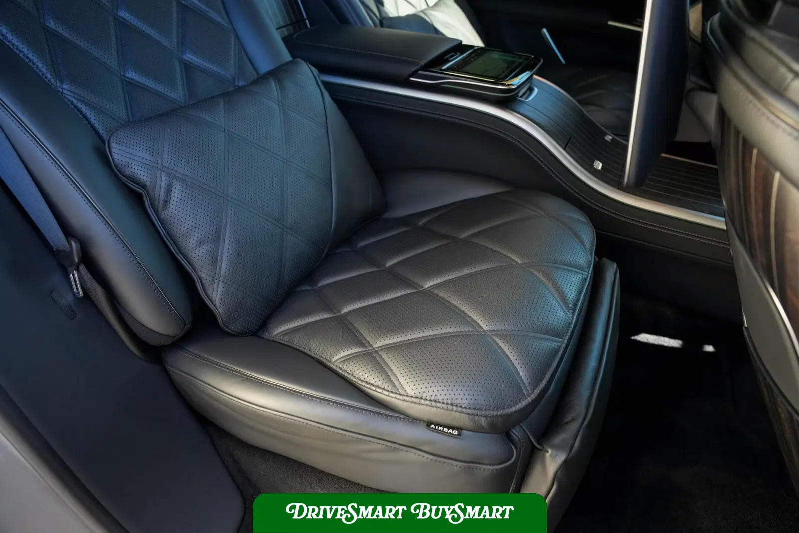 2024 Mercedes-Benz Maybach EQS 680 SUV Night Series Edition