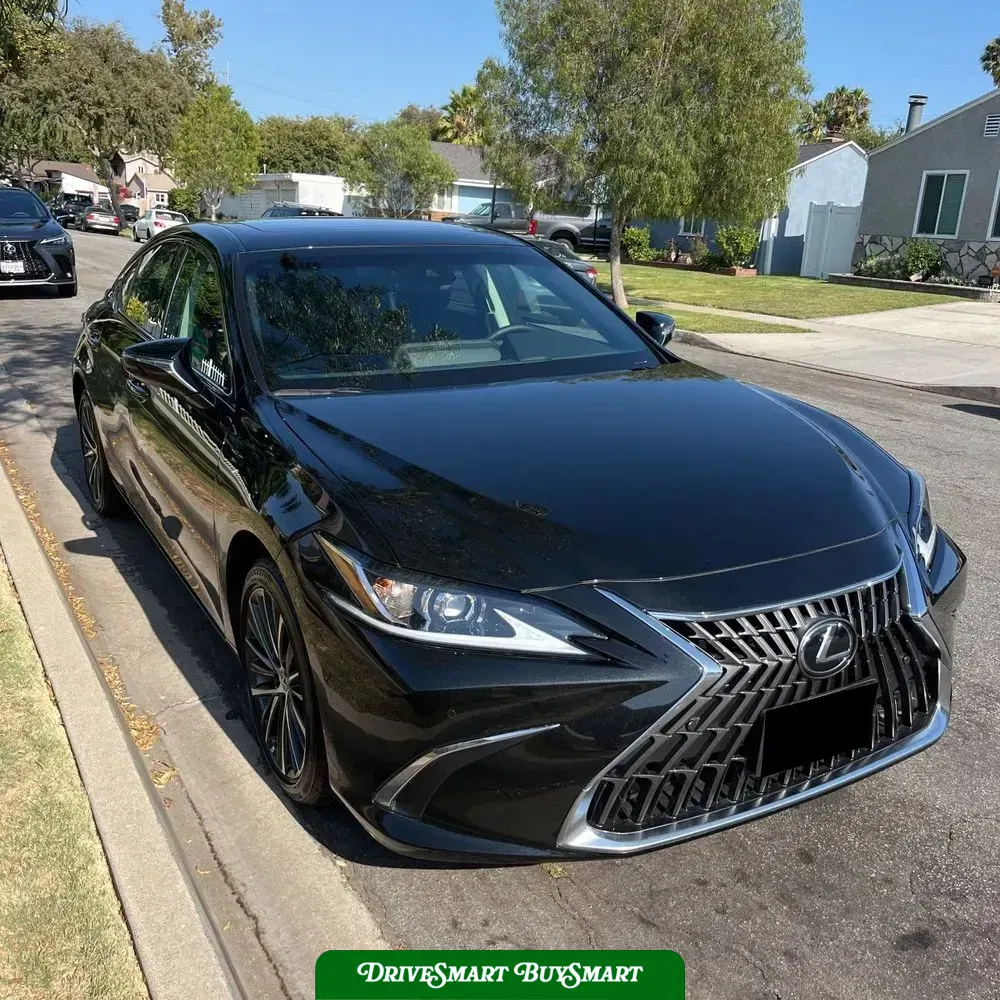 2025 Lexus ES 300h Base
