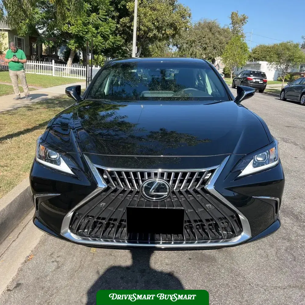 2025 Lexus ES 300h Base