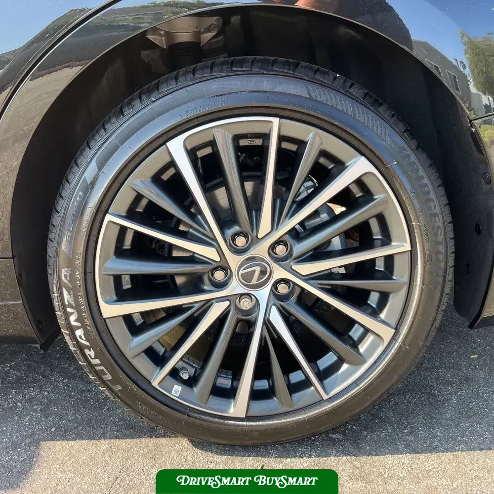 2025 Lexus ES 300h Base