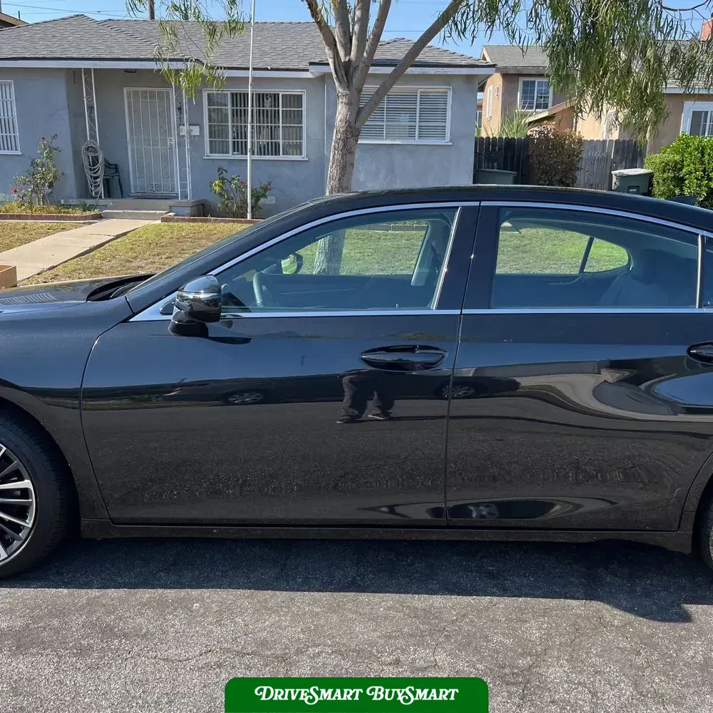 2025 Lexus ES 300h Base