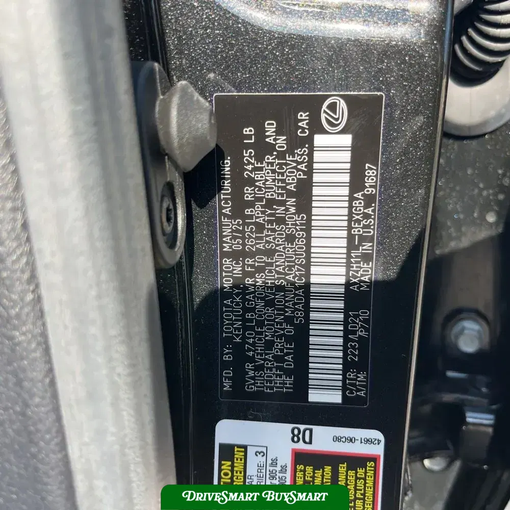 2025 Lexus ES 300h Base