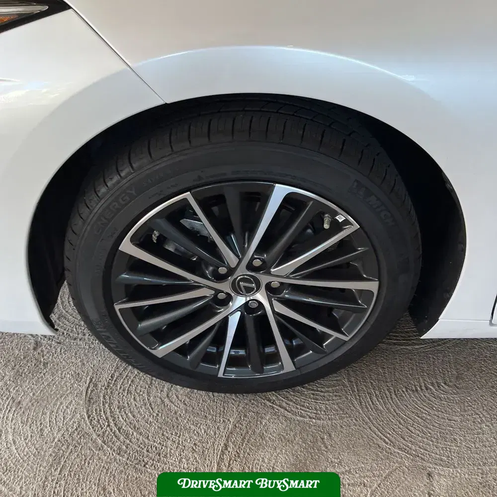 2025 Lexus ES 350 Base